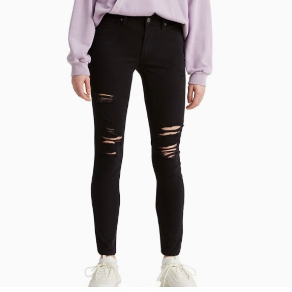 levi’s black jeans
